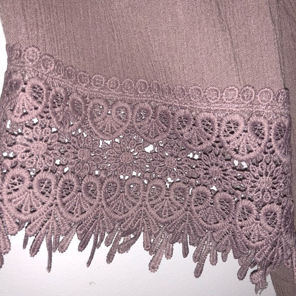 🌸Host Pick🌸 Off the Shoulder Top - Picture 4 of 4